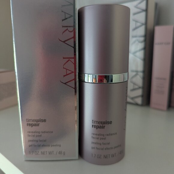TimeWise Repair® Revealing Radiance® Facial Peel - Picture 1 of 3